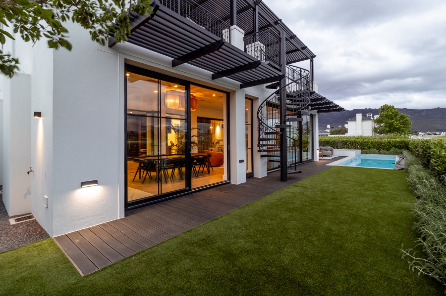 5 Bedroom Property for Sale in Val De Vie Estate Western Cape